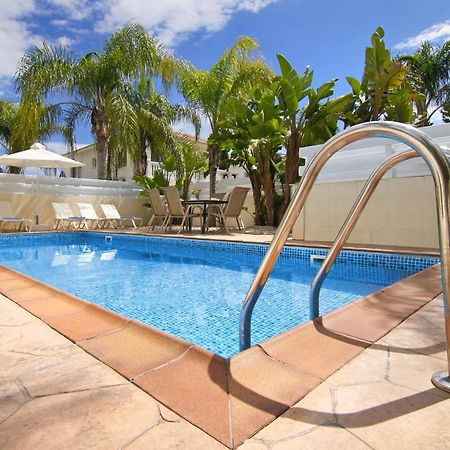 Nissi Sapphire Villa アヤナパ エクステリア 写真