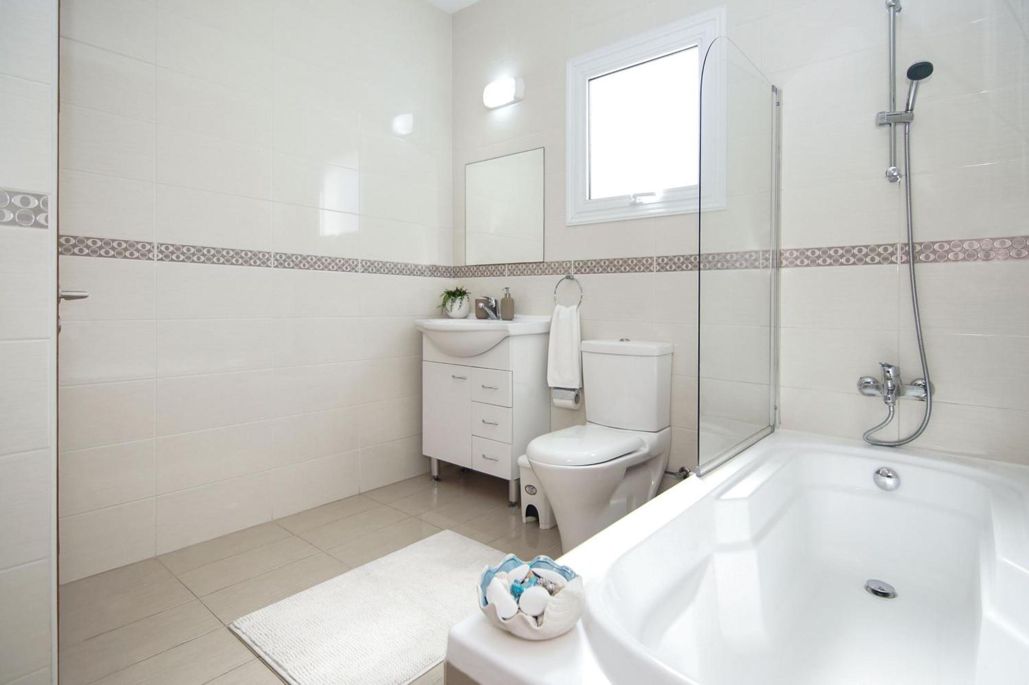 Nissi Sapphire Villa アヤナパ エクステリア 写真